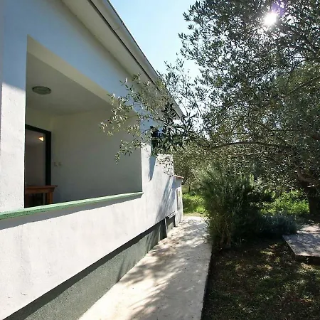 Holiday Silvana Ferienhaus Ždrelac